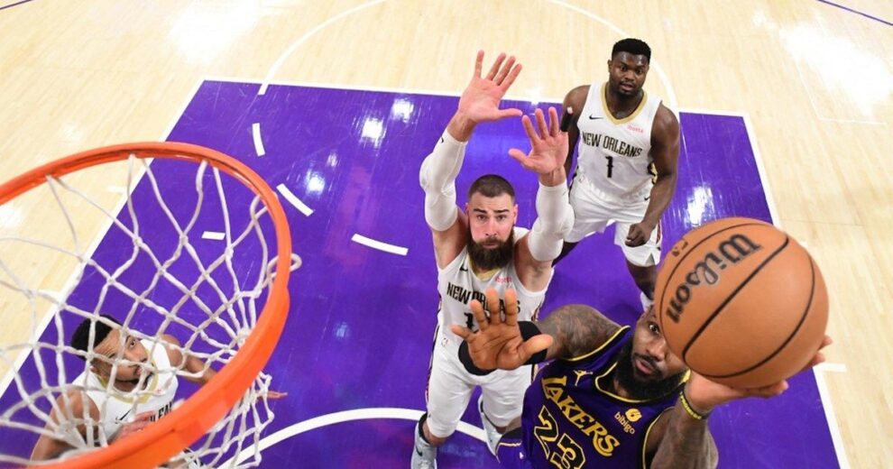 Los Angeles Lakers marca 87 pontos só no 1º tempo e derrota o New Orleans Pelicans na NBA