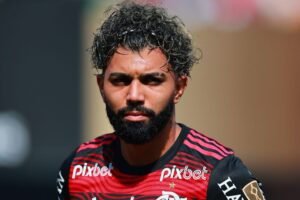 Gabigol está de saída do Flamengo rumo a Arábia Saudita e informação chega ao Corinthians