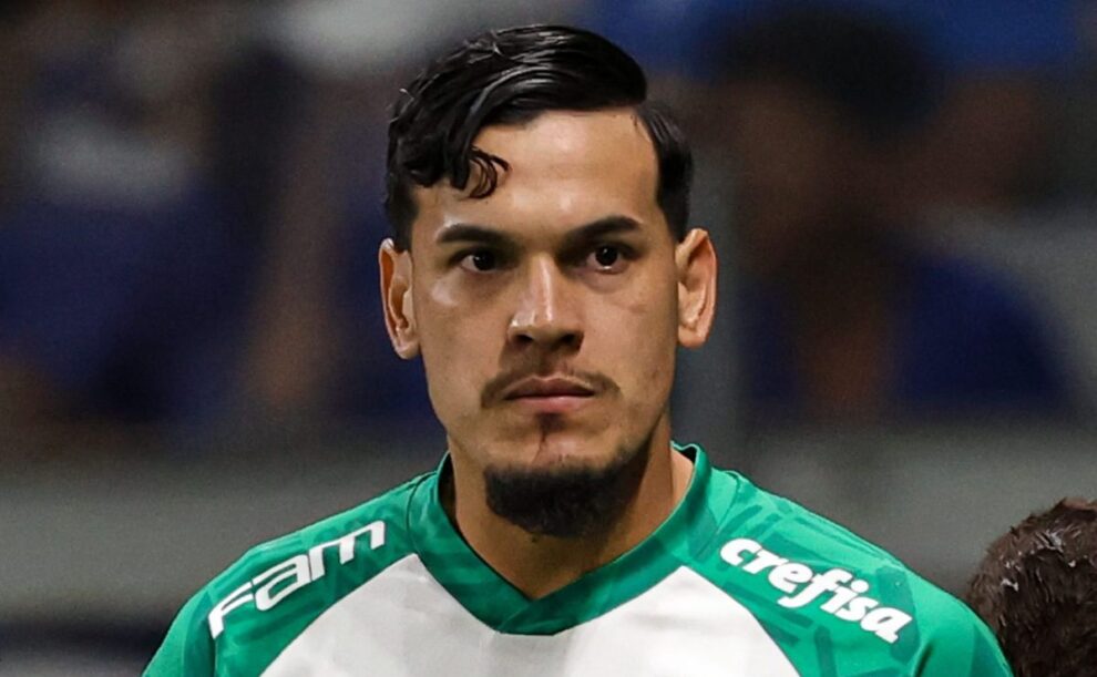 Gustavo Gómez pode voltar ao Palmeiras contra o Novorizontino, dependendo do treino desta quarta-feira (27)