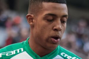Palmeiras vai receber nova oferta do Rennes-FRA por Vanderlan