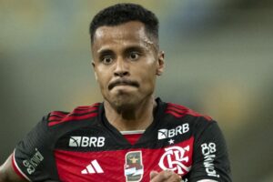 Allan expõe problema do Flamengo na Libertadores e destaca mudanças: “Querendo ou não, influenciam”
