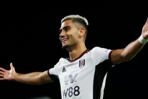Andreas Pereira faz 2 gols e Fulham vence na Premier League