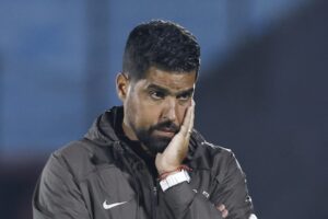 António Oliveira desbanca antecessores no Corinthians e alto aproveitamento repercute na torcida