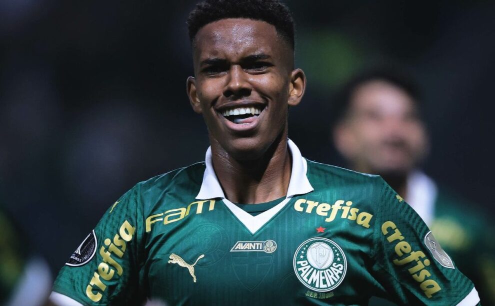 Arsenal entra na briga para contratação de Estevão, do Palmeiras