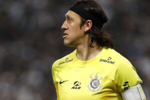 Corinthians decide que vai renovar contrato de goleiro Cássio
