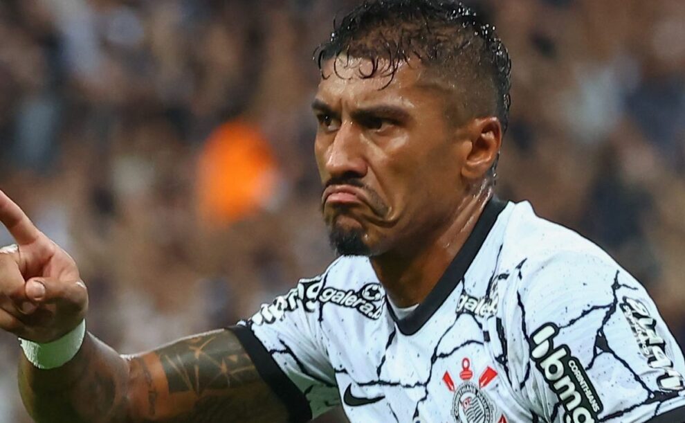 Corinthians e Paulinho tem conversas avançadas para renovação de contrato
