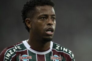 Corinthians faz oferta para assinar com Keno e proposta milionária pode seduzir Fluminense