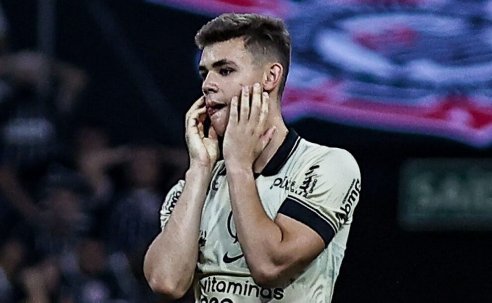 Corinthians não inscreve Gabriel Moscardo no Brasileirão; veja quem também ficou de fora
