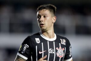 Corinthians sofre derrota para o Juventude, mas torcida se derrete por dupla Rodrigo Garro e Coronado