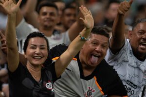 Entenda como o Corinthians tem o terceiro elenco mais caro do Brasil