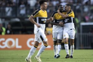 Nação vibra com Bolasie em goleada contra o Vasco: "Flamengo demais"