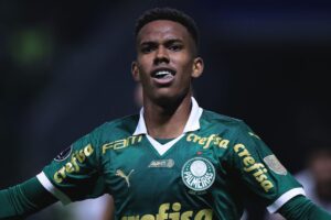 Palmeiras vira contra o Liverpool na Libertadores em noite de Estevão