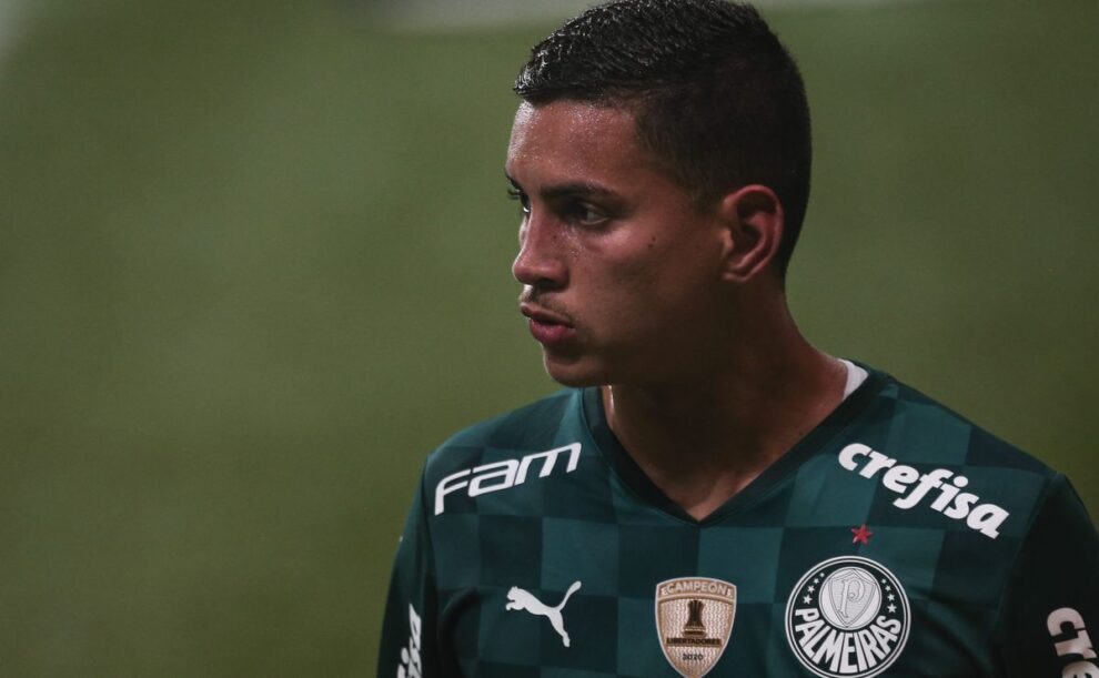 Renan cobra Palmeiras na Justiça