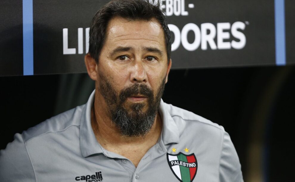 Técnico do Palestino se impressiona com qualidade do Flamengo