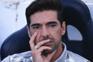 Abel Ferreira está com medo de possíveis saídas no Palmeiras