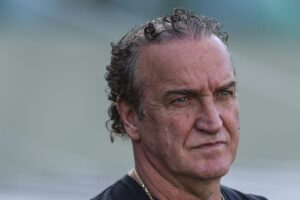 Cuca pede e Athletico quer contratação de Jhon John, do Palmeiras 