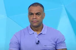 Denílson fala sobre possível demissão de Tite e elege 'melhor treinador' para o Flamengo