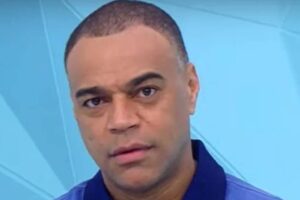 Denílson se encanta com titular do Flamengo: “Grata surpresa”