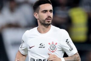 Flamengo vetou Coronado por alto custo e lesões; Meia vive essa situação no Corinthians