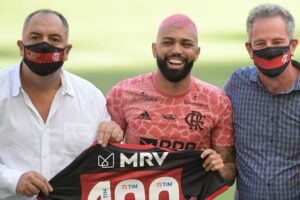 Landim dá o aval, e Flamengo define o novo número da camisa de Gabigol