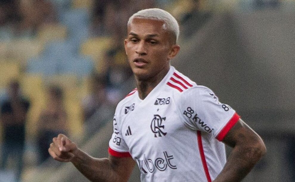 Brighton-ING decide contratar Wesley, mas Flamengo descarta