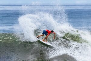 Em Punta RocaYago Dora é vice em El Salvador e sobe para o 8º posto do ranking mundial de surfeEstadão Conteúdo - há 6 horas