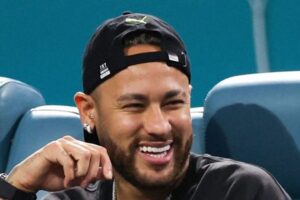 Neymar tem custo diário maior que o salário mensal de Gabigol