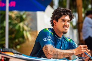 Sem representantes no Top 5 do surfe, Brasil disputará a etapa de Saquarema sob pressão