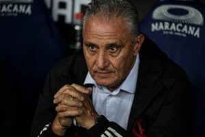 Tite define equipe contra o Flamengo
