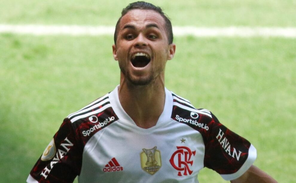 Corinthians prepara fortuna para Michael não ir pro Flamengo