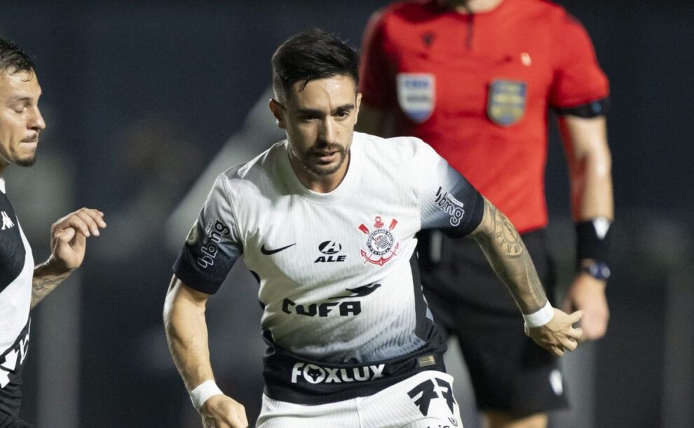 Igor Coronado se destaca na derrota do Corinthians para o Vasco