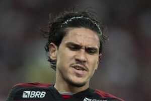 Não vai jogar com Pedro: Flamengo descarta atacante uruguaio