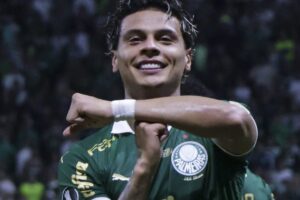 Palmeiras se mantém sobre venda de Richard Rios após bronca
