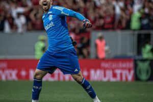 Rossi compartilha expectativas por estádio próprio do Flamengo