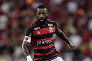 Gerson brilha contra o Palmeiras e torcida do Flamengo crava: “Melhor jogador do Brasil”