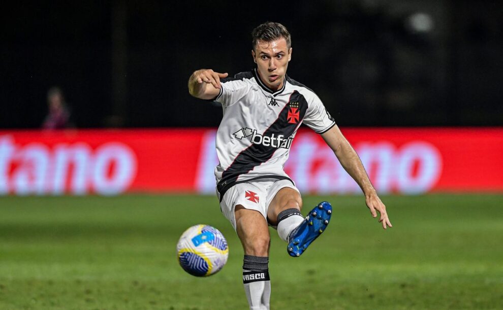 Piton está fora do clássico contra o Fluminense