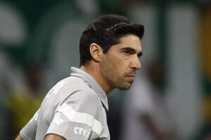 Reforço do Palmeiras desaparece com Abel Ferreira e futuro vira incógnita