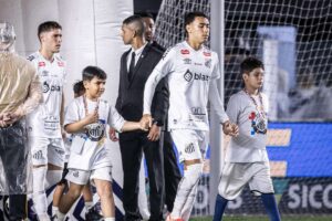 Bontempo confia no Santos e convoca torcida no Morumbis