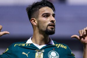 Flaco Lopez em alta faz Palmeiras abandonar busca por um novo centroavante
