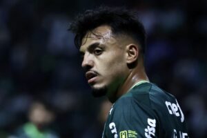 Situação de Gabriel Menino 'azeda' no Palmeiras
