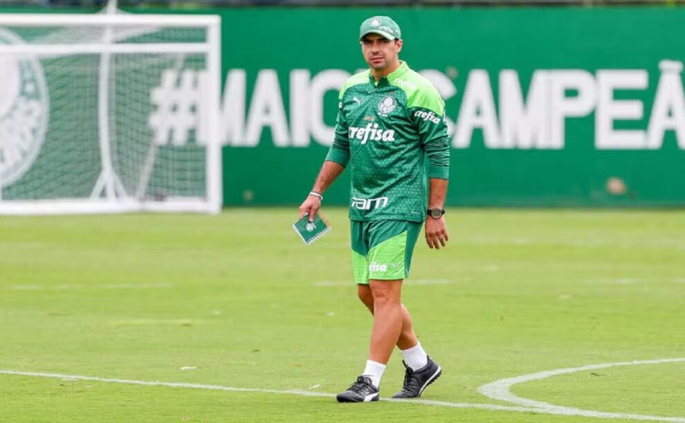 Abel Ferreira volta aos treinos do Palmeiras em reta final de preparação