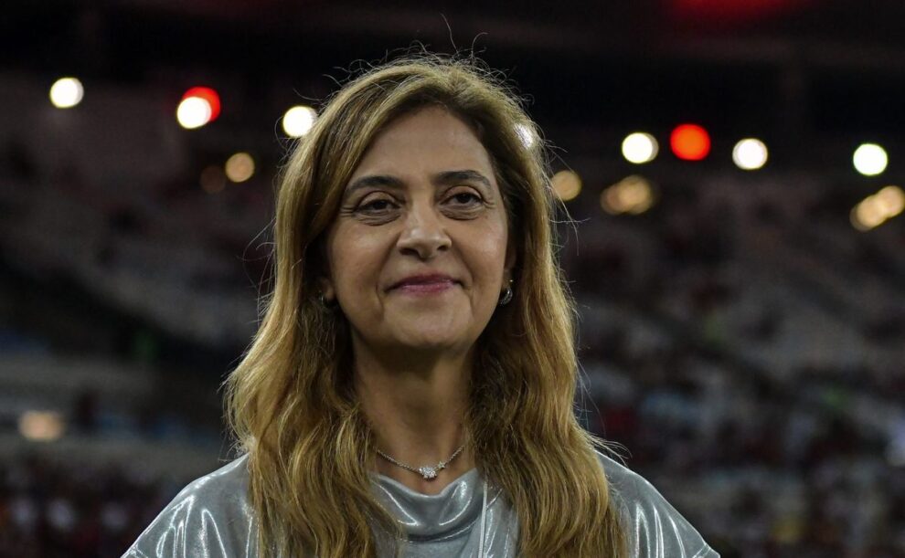 Atitude de Leila Pereira no Palmeiras gera influência no Vasco e FIFA causa divisão na torcida