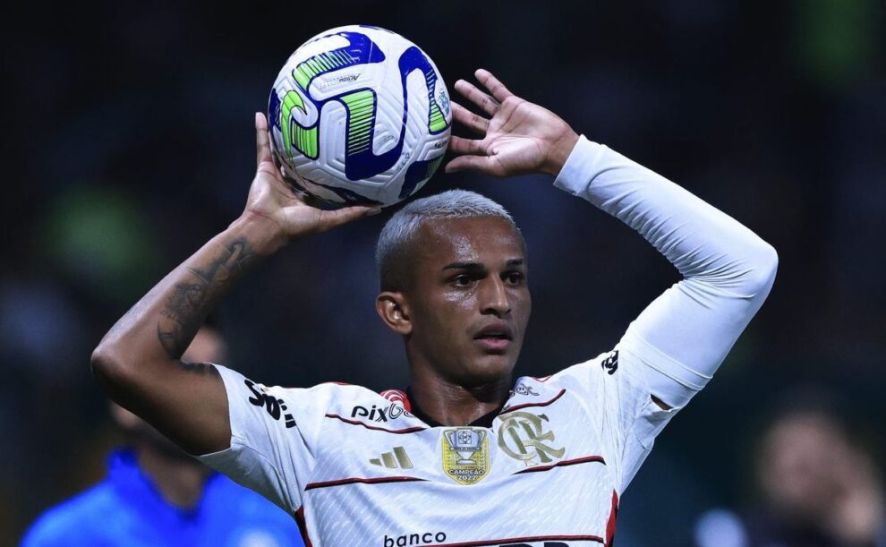 Flamengo responde oferta do Brighton-ING por Wesley