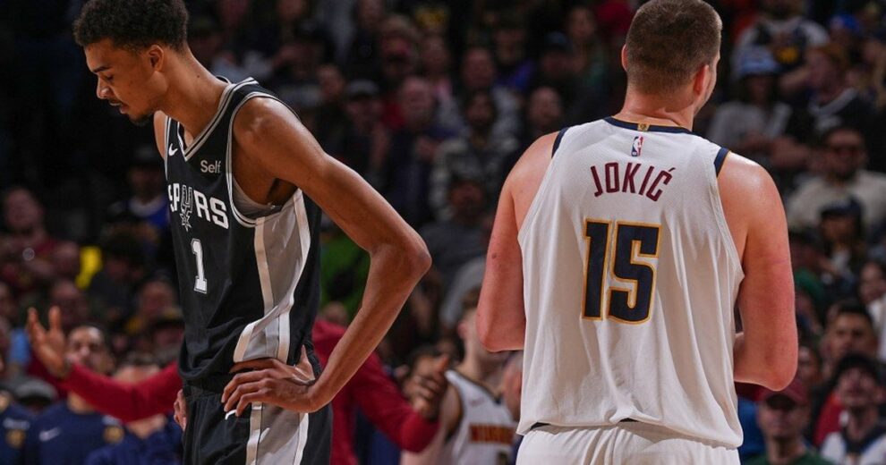 Em duelo de 'gigantes', Jokic desbanca Wembanyama e Nuggets vencem Spurs na NBA