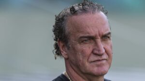 Cuca pede e Athletico quer contratação de Jhon John, do Palmeiras 