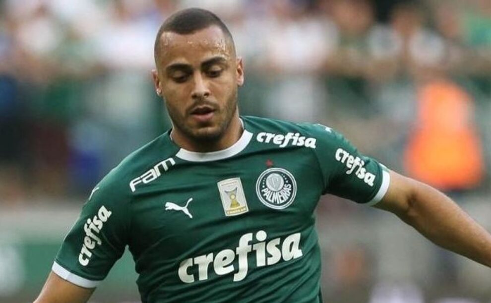 Ex-Palmeiras, Arthur Cabral, entra na mira do Cruzeiro após rescindir com clube americano
