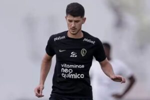 Hugo se firma como titular no Corinthians após ser ‘’escondido’’ pela diretoria