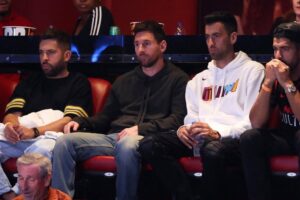 Messi e Suárez acompanham vitória do Celtics sobre o Heat na NBA