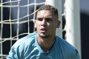 Palmeiras quer R$ 25,8 milhões para vender Rafael Navarro