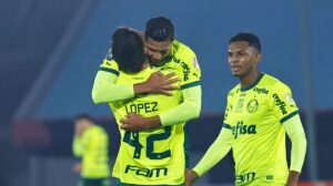 Palmeiras vence e aproxima classificação na Libertadores; veja atuações